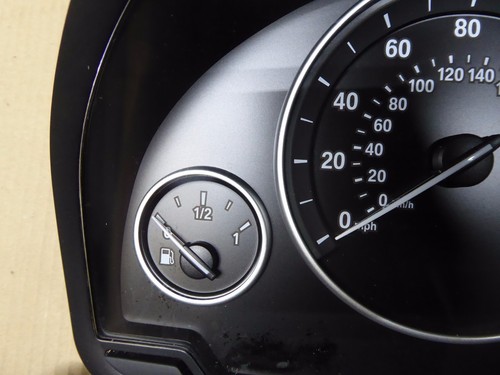 BMW 9249343 F10 INSTRUMENT CLUSTER SPEEDOMETER OEM 535IX 64K - Picture 5 of 11