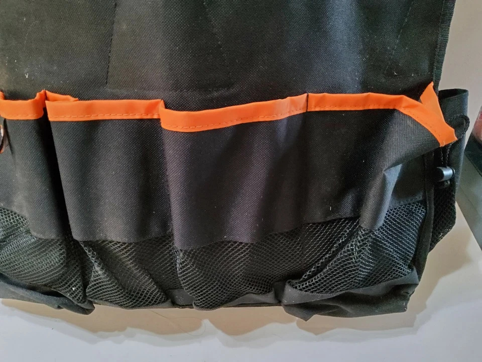 Bolso de mano de costura de jardín de alta resistencia Fiskars con asas para el hombro Foto 3 de 4