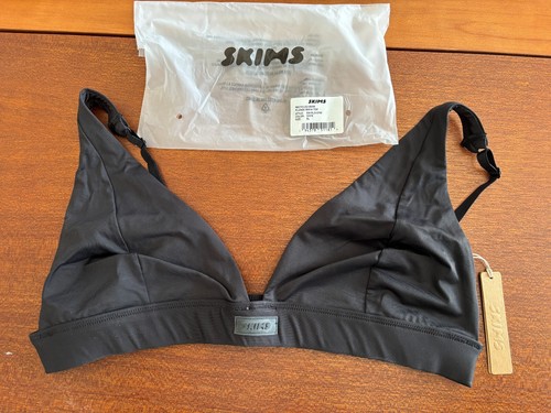 Neu mit Etikett Skims recyceltes Schwimmen Ausschnitt Bikini Oberteil - Onyx - XL