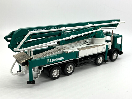 CONRAD Modelle I SCHWING S45 SX Betonpumpe auf MACK (1:50) - Bild 5 von 9