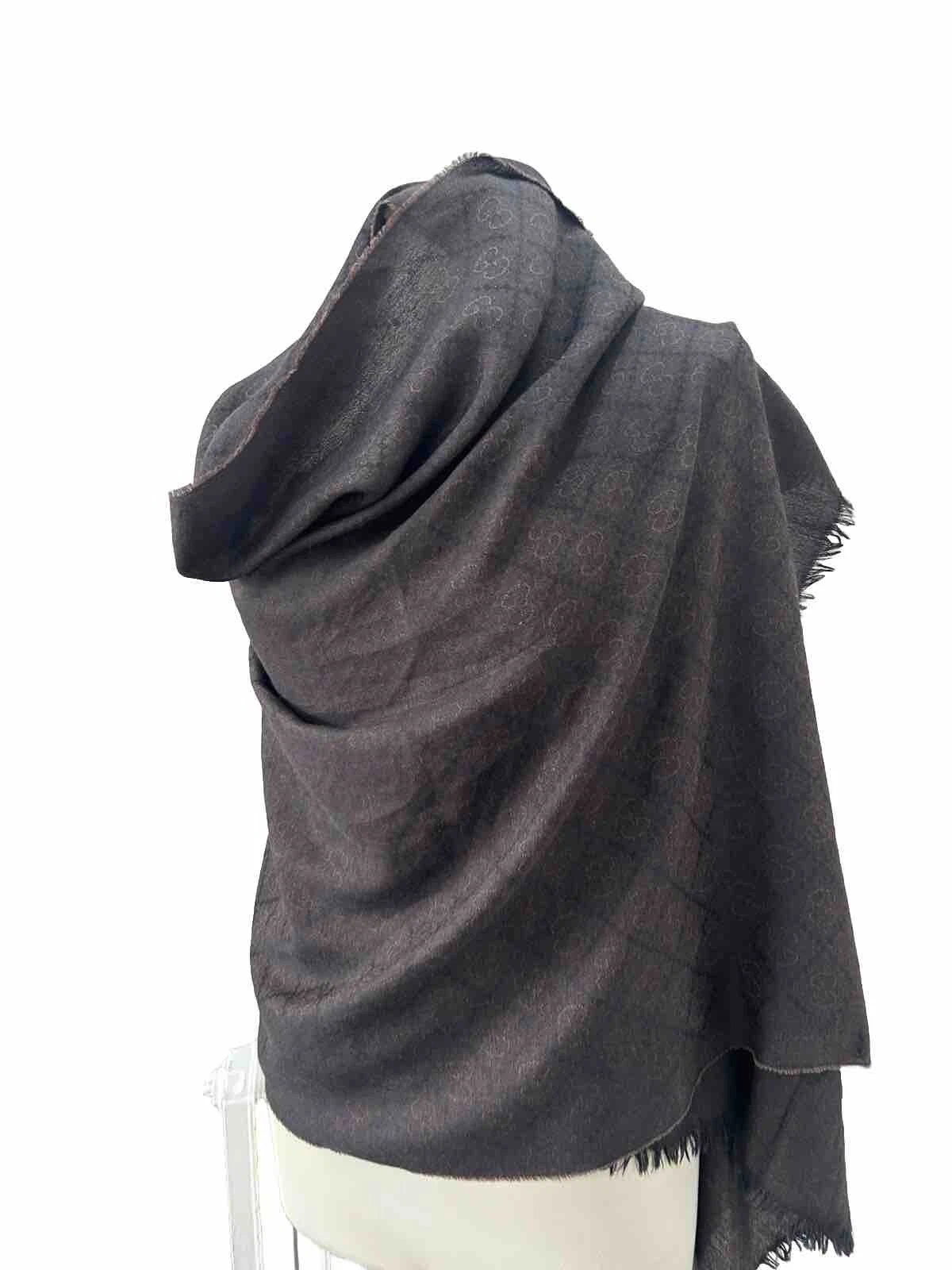 Foulard Écharpe Gucci Monogramme, Scarf Gucci Monogramme