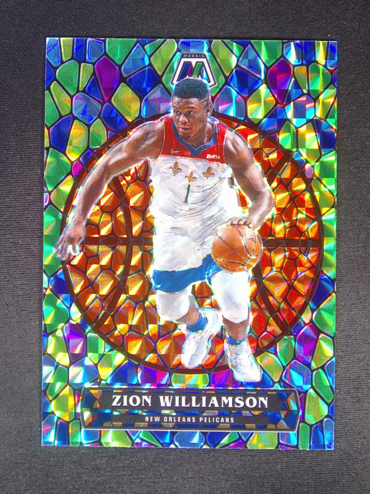 2020-21 Panini Mosaic Zion Williamson #10 Stained Glass Case Hit SSP