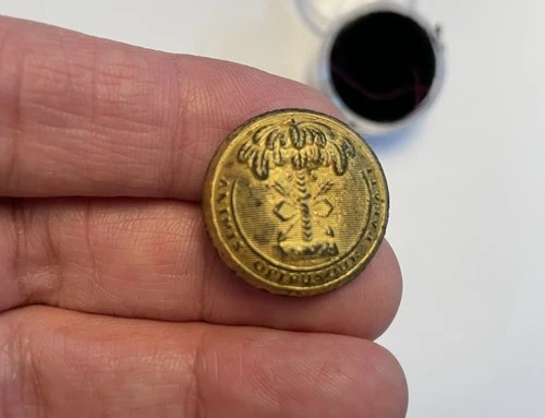 SOUTH CAROLINA COAT Button  - Dumfries, VA