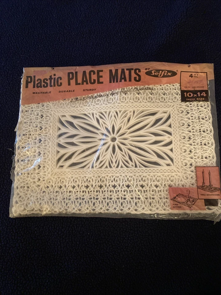 复古套装 可收藏 4 中美分白色塑料花边垫子 原装 PKG! — 第 2/4 张图片