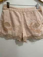 FREE PEOPLE linen/ cotten blend lace hem blush shorts size 0 in Excellent cond