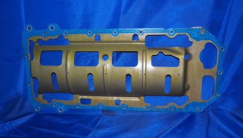 2013-2024 Jeep Grand Cherokee Durango 6.4L Hemi SRT Engine Oil Baffle OEM - Picture 9 of 10