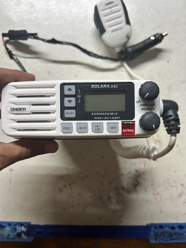 Uniden Solara DSC BHF Radio - Picture 7 of 7
