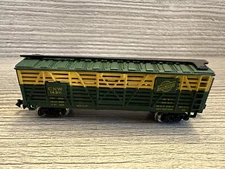 N SCALE / BACHMANN NORTH WESTERN CATTLE CAR CNW #14311