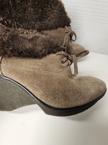 B. Makowsky Nellie braune Wildleder-Booties Fellakzent 9,5 W - Bild 2 von 8