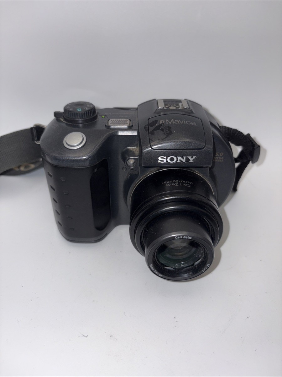 Sony Mavica MVC-CD500 5.0MP Digital Camera Black 3x Zoom CAMERA