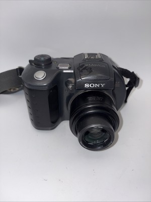 Sony Mavica MVC-CD500 5.0MP Digital Camera Black 3x Zoom CAMERA ONLY TESTED WORK