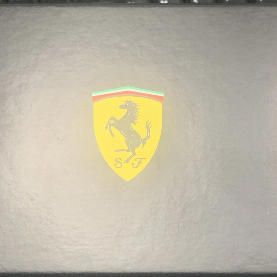 NUEVO CON ETIQUETAS FERRARI MUJER RedRev Negro Correa Silicona Reloj Set de Regalo Foto 2 de 4