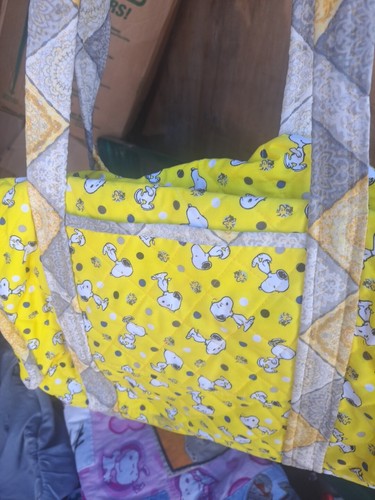 snoopy peanuts quilted duffel bag Vintage - Picture 2 of 4