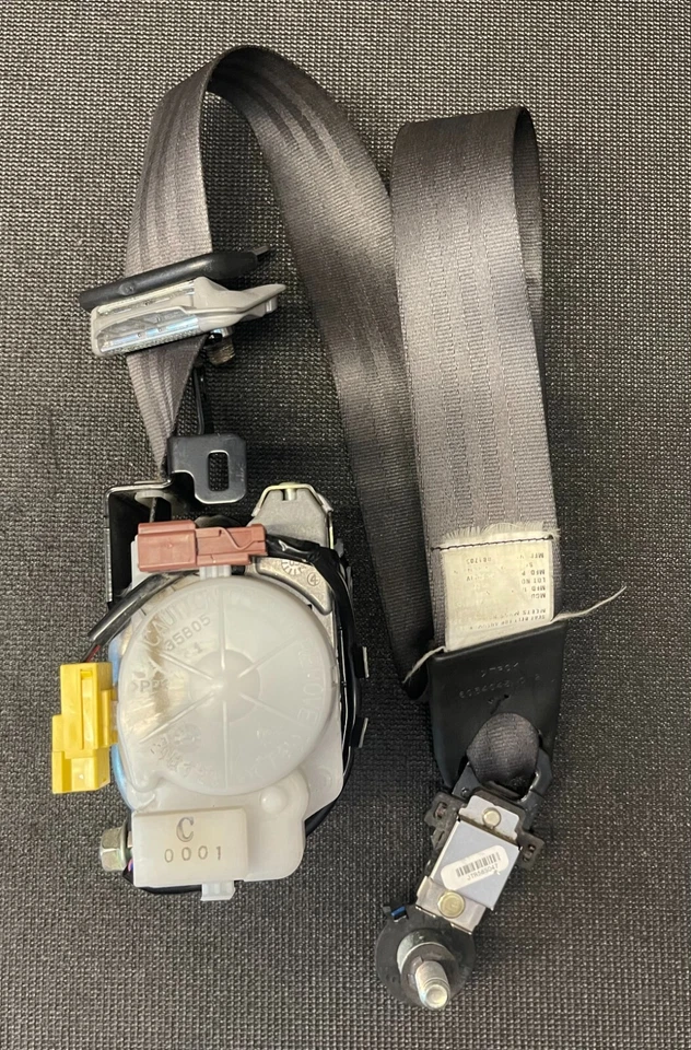 2004 2005 2006 2007 2008 Acura TL Front Right Passenger Side Seat Belt BLACK OEM - Image 2 of 4