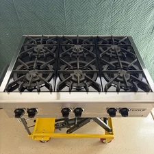 WOLF 36” Professional Gas Range Top Cooktop , 6 Burners Black Knobs RT366