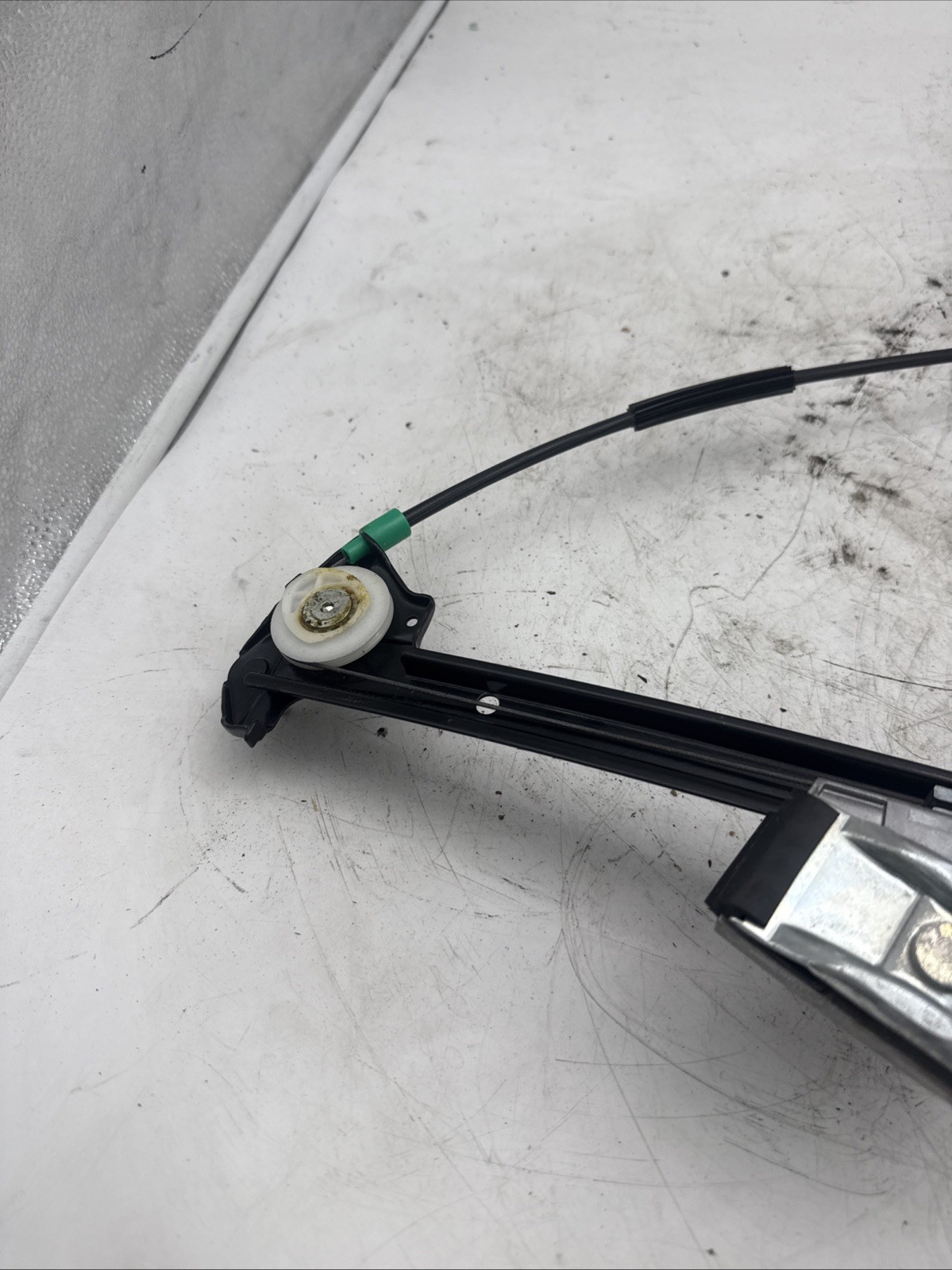 Chevrolet Corvette 2005-2013 Front Right Power window motor