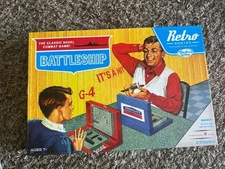 Hasbro B7744 Battleship 1967 Retro Board Game