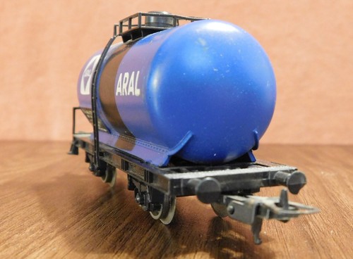 LIMA Two Axle Tank Wagon ~ ARAL ~ Rd# 2714 Blue/Black FS Italy - HO -B - Picture 6 of 15
