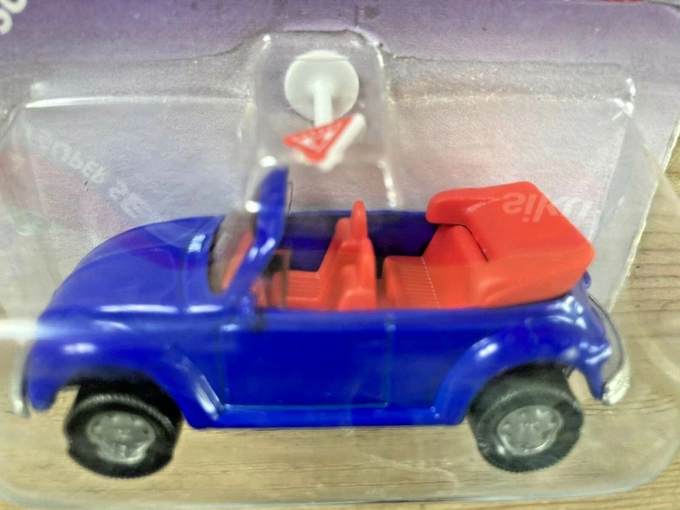 Siku 0839 VW Käfer Beetle Cabriolet Convertible con señal de tráfico Foto 2 de 3