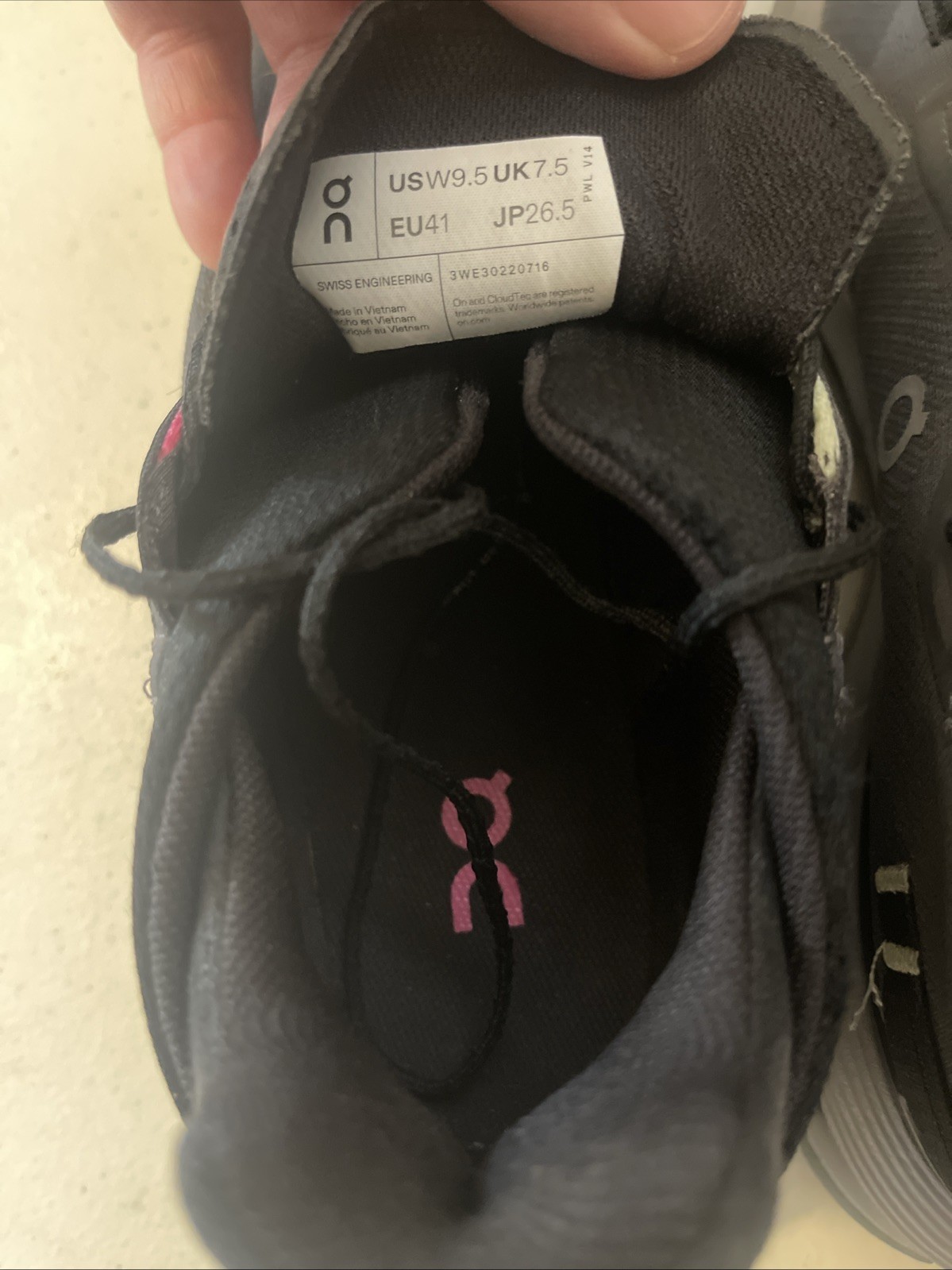 ON CLOUD Gray  Cloudnova CloudTec Women’s 9.5 - image 5