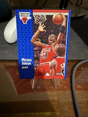 1991-92 Fleer - Michael Jordan #29
