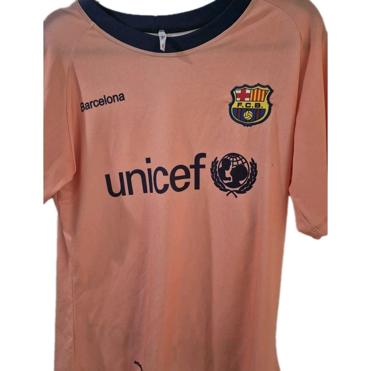 FC Barcelona Soccer Jersey unicef . Men - Medium -Women Large