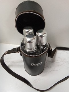 Grants Scotch Whiskey 3 Glass Flasks In Leather Case