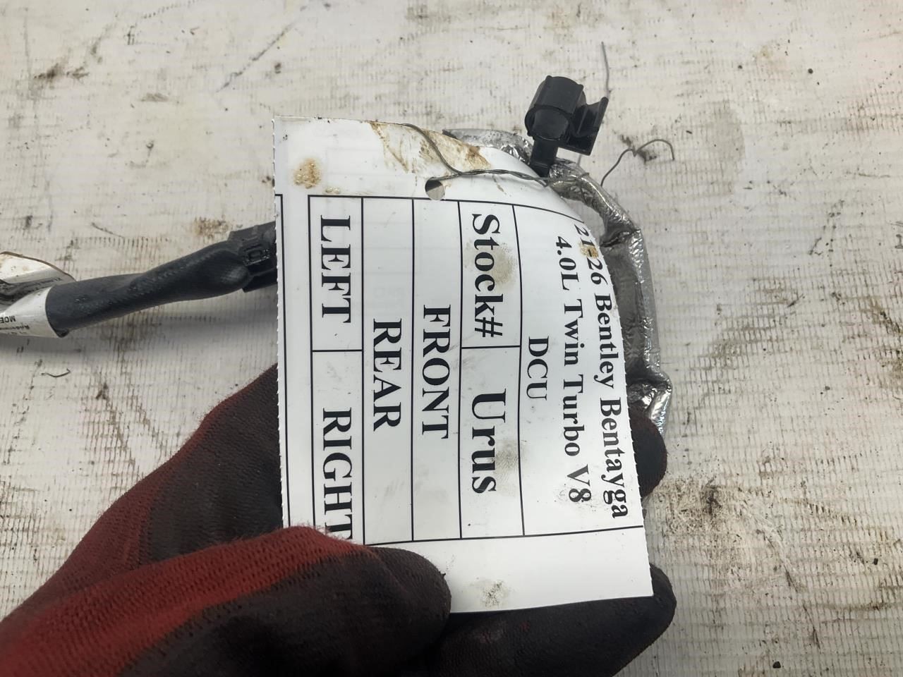 21-26 Bentley Bentayga 4.0L V8 Engine Adjustment Valve w/ Wiring Harness Q