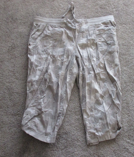 Natural Reflections Women's Camo Capri Pants Gray Size 22W, Bass Pro Shop Issue