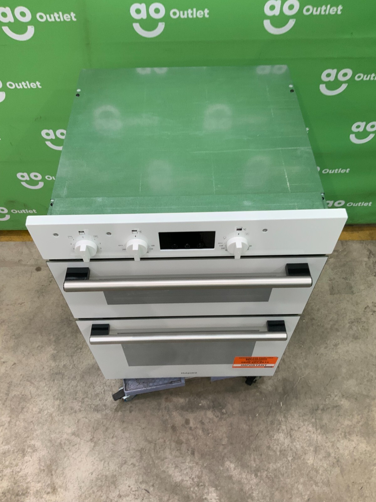 Hotpoint Electric Double Oven White A/A Rated Class 2 DD2540WH 