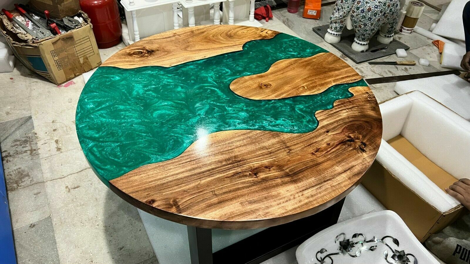 Round Green Epoxy Table, Natural Wood Furniture ,Handcrafted Wooden Coffee  Table