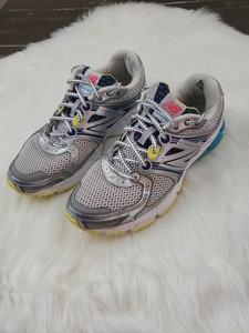 new balance 680 v2