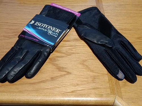 ISOTONER Women's Leather Spandex Smart Touch Winter Gloves Black, M / L - Picture 3 of 12