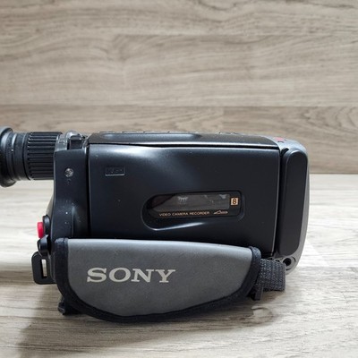 Sony Handycam Vision Video Camera Recorder CCD—TRV12 READ