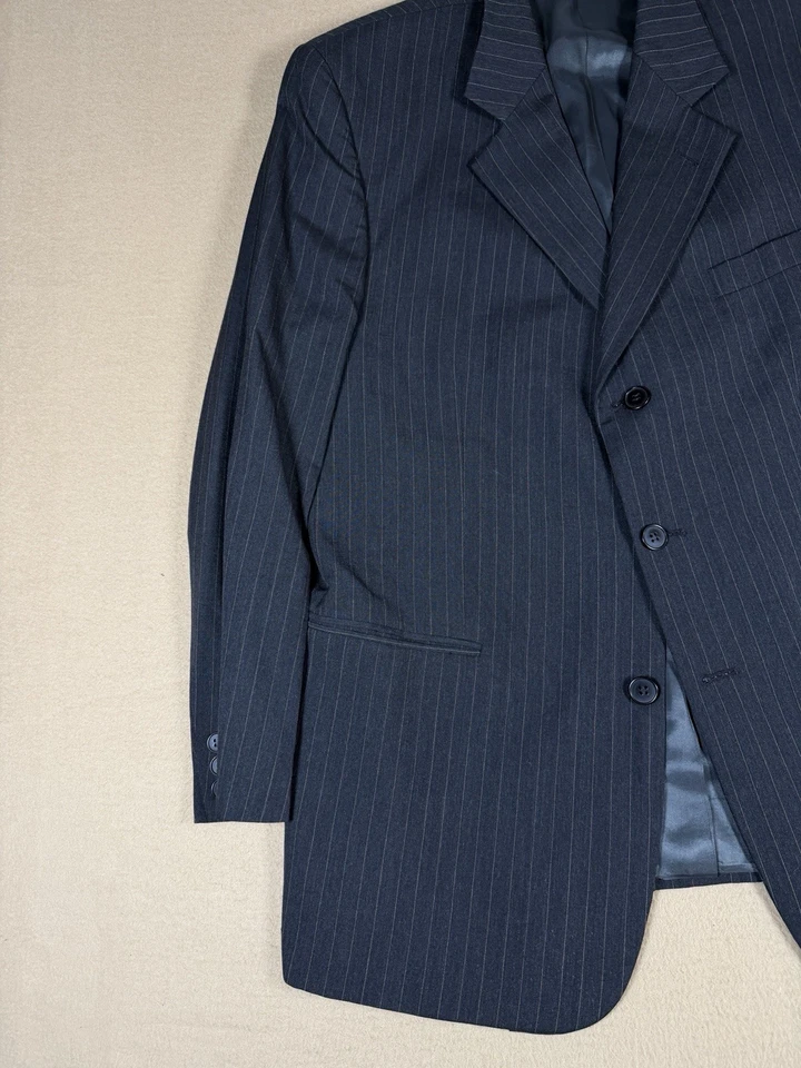 Traje a rayas gris Yves Saint Laurent YSL 42R 34W para hombre 2 piezas a rayas Foto 3 de 4