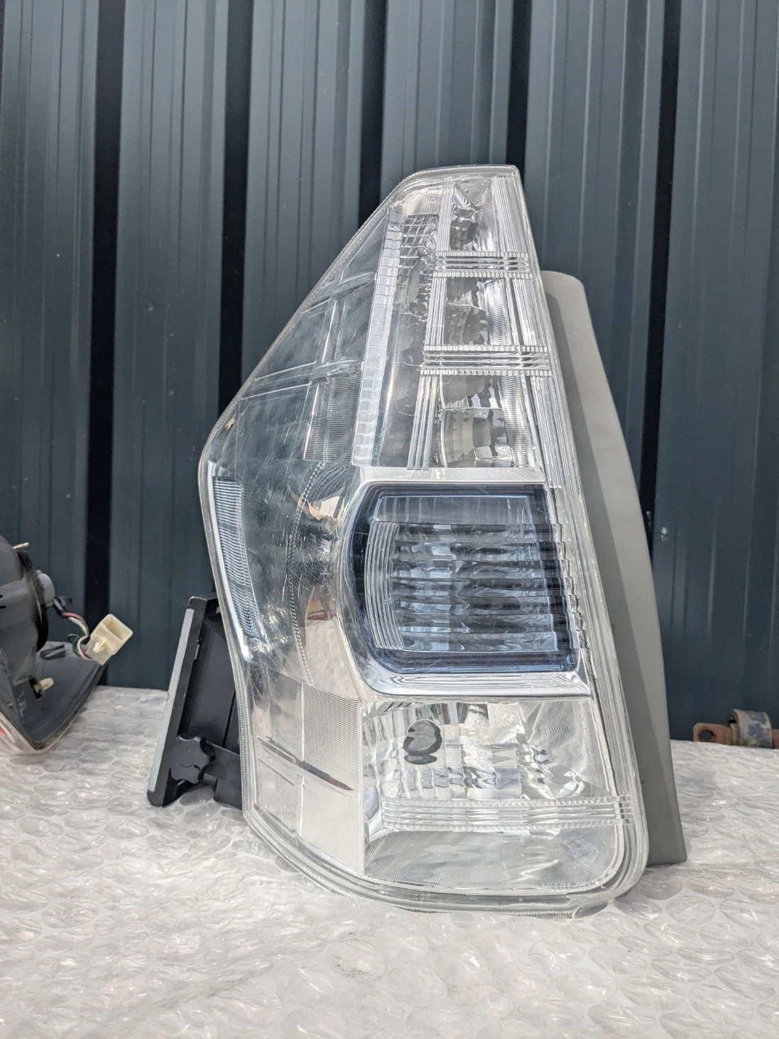 Toyota Prius Plus/Alpha ZVW40 2011-2015 Right Rear Light RH Genuine STANLEY