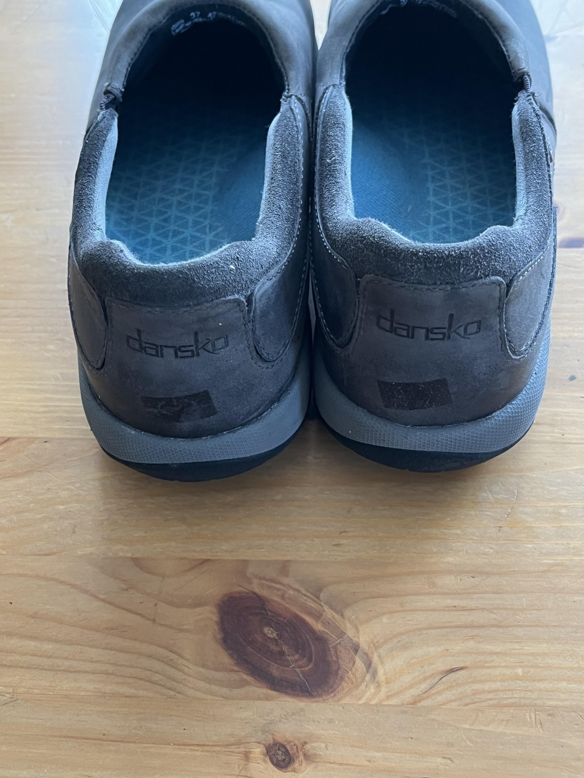 SAOLA Scarpe Dansko donna taglia 37 nere impermeabili slip on pelle suola vibram comode