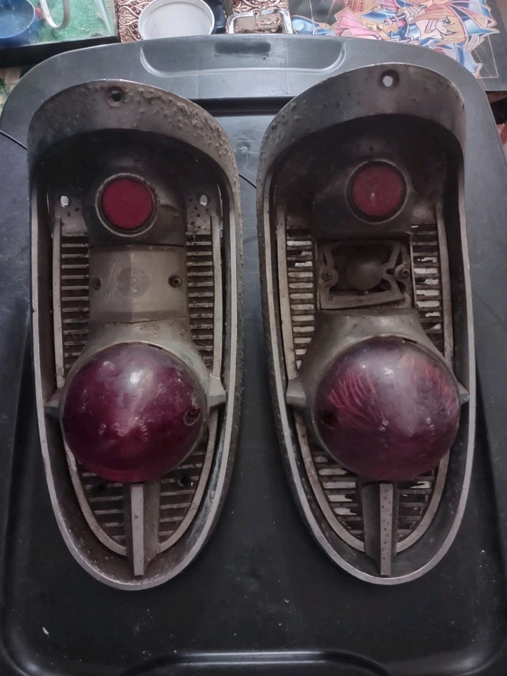 Luz traseira 1956 Bel Aire Chevrolet - Imagem 2 de 4