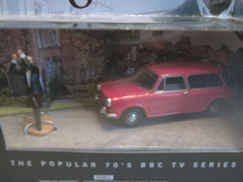 Corgi 00802 Fawlty Towers Austin 1300 + Basil Figure - FARTY TOWELS - VERY RARE - Image 2 of 4