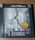 Luka Doncic - NBA sm All-Stars minis 6" - Base Blue Jersey & Variant White Blue — photo 3
