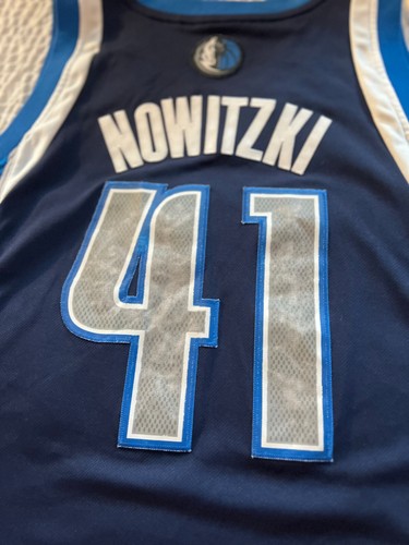 Dirk Nowitzki #41 Dallas Mavericks ADIDAS Swingman Vintage Jersey - Size L - Picture 3 of 5