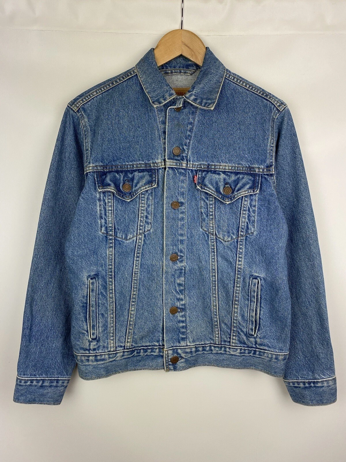 Levis vintage men’s denim trucker jacket size Xl