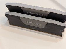 Corsair Vengeance RGB 64GB Kit 2x32GB DDR5 6400 CL32 XMP 3.0 RAM Black 6000