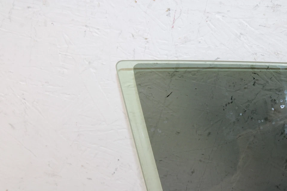 2015-2017 Subaru WRX STI Front Right Door Window Glass OEM NE32 - Image 2 of 4