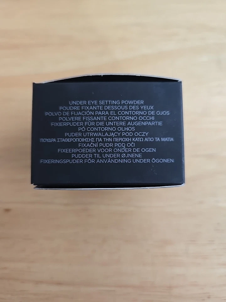 Laura Mercier Secret Brightning Powder For Under Eyes Shade 1 4g - Image 3 of 4