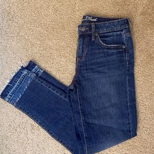 Universal Thread Women's Mid-Rise Boyfriend Jeans Blue Medium Wash Size 00/24R