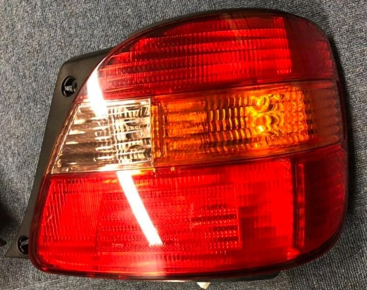 Juego de luces traseras originales Toyota Lexus GS300 GS400 GS430 KOITO 30-242 RHD OEM Foto 3 de 4