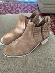 Womens REEF Suede Voyage Zip Side Ankle Boots Size 8 Taupe Tan (TD)