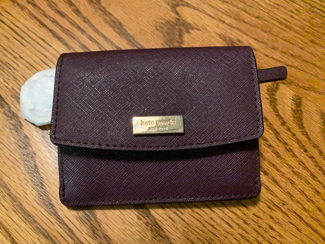 kate spade new york laurel way talla saffiano leather wallet clutch