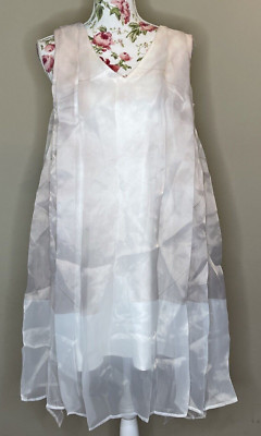 Making The Cut Womens Sz XS Graphical White Joshua/Lucie Season 2 Dress NWT